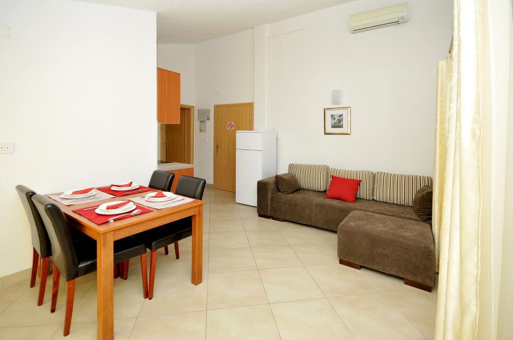 Villa Luna Trogir Exterior foto
